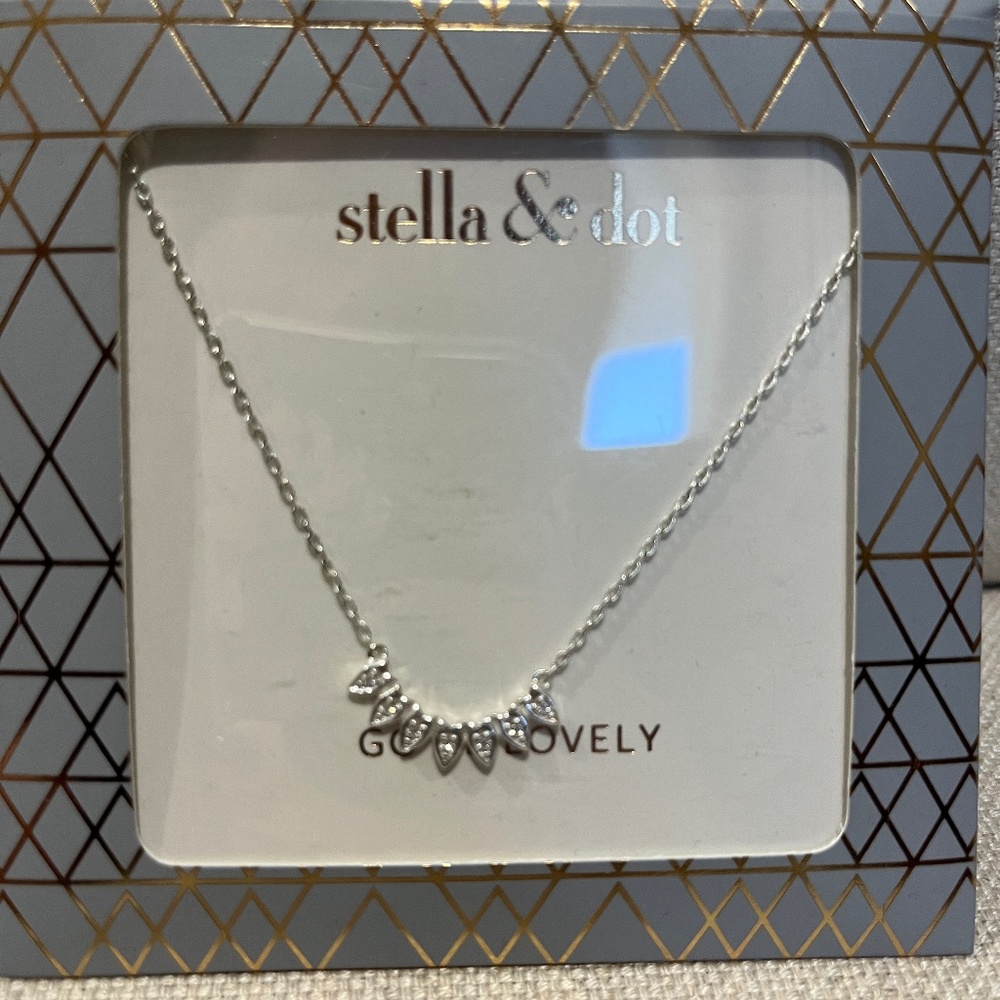 Stella & Dot Necklace - NWT